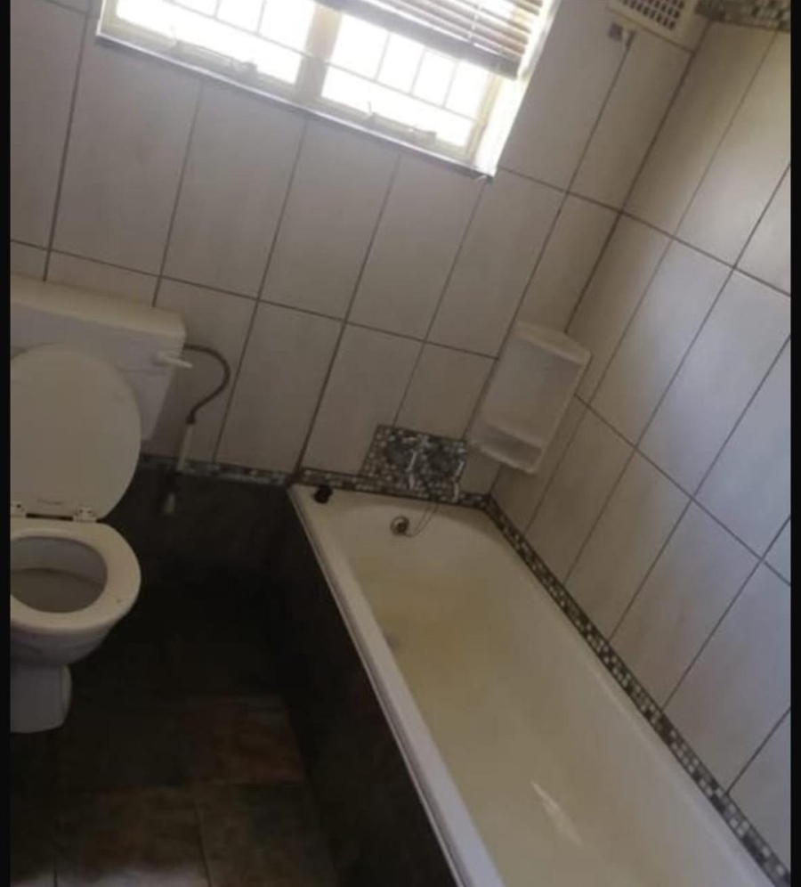 1 Bedroom Property for Sale in Randlespark North West